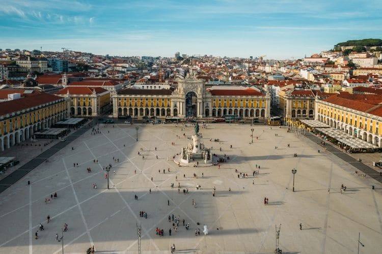 Roteiro ideal de 10 dias por Portugal e Espanha - 2023